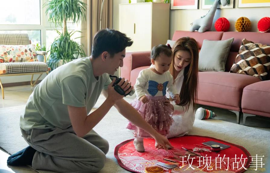 《延禧攻略》爆火，《如懿传》扑街。六年后，《如懿传》因槽点而再火，新剧《玫瑰的故