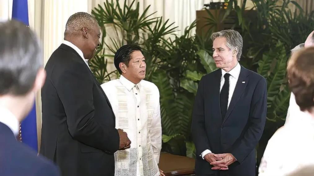 大事不好！
美国刚刚正式宣布！
7月30日，美国突然宣布向菲律宾提供5亿美元军事