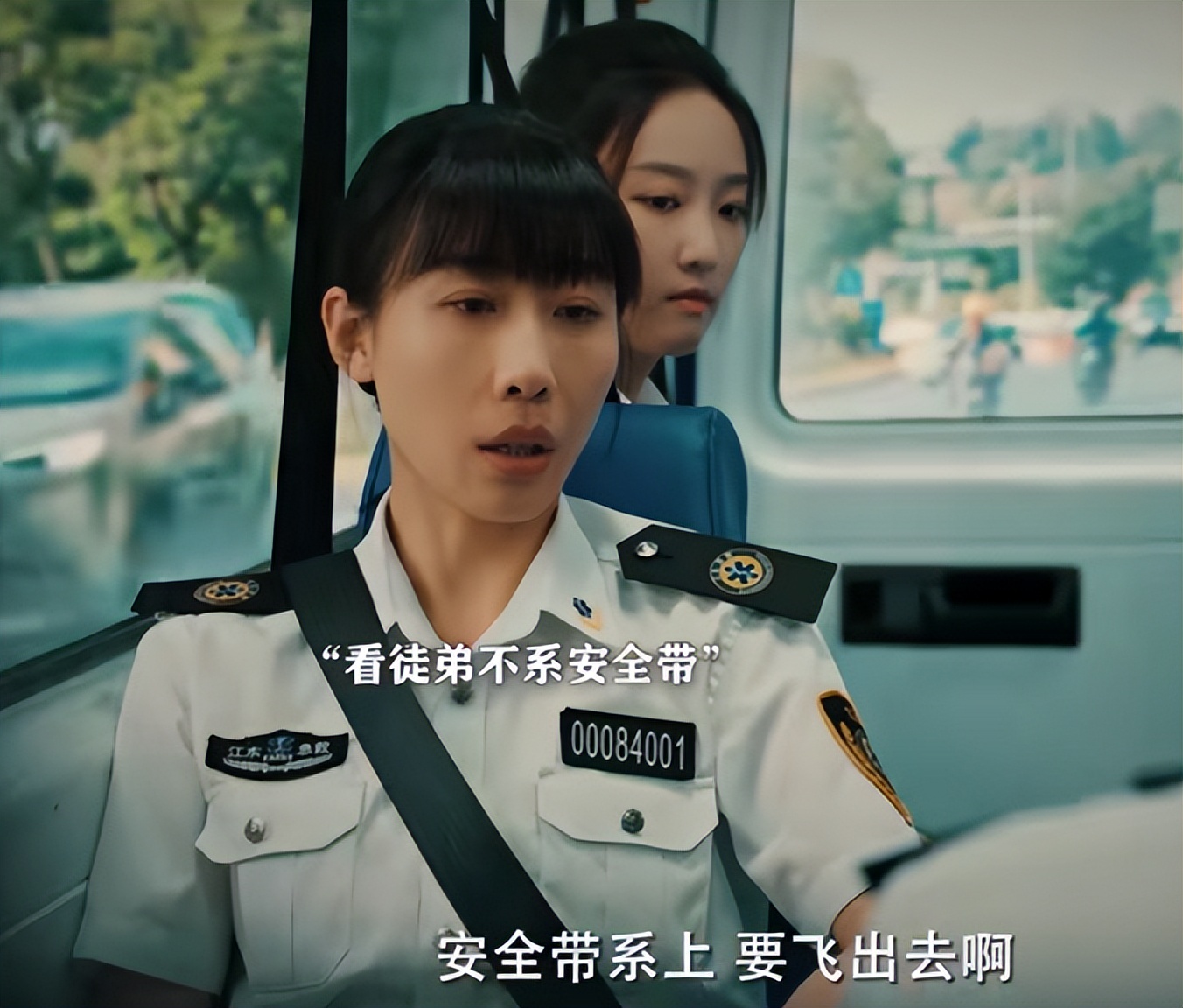 任素汐：从话剧到荧屏，演技爆棚却因长相引热议，自信回应超圈粉