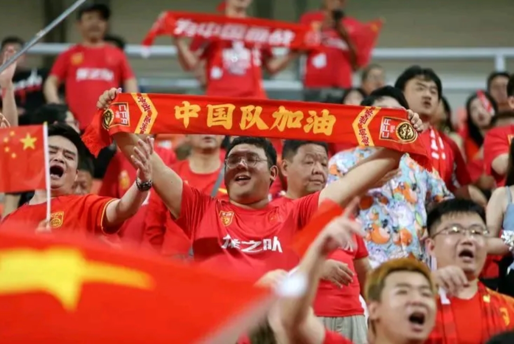 明天国足与沙特比赛不知会不会转播，如果有转播你会不会收看？
不看：在上一场比赛中