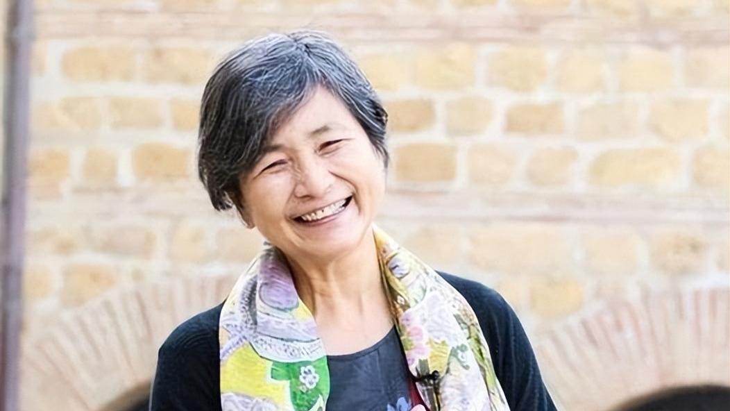 生下豪门继承人后，她宁愿离婚也要拍戏