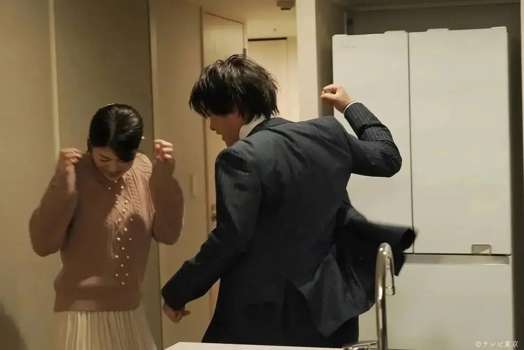 太奇葩了！江苏宿迁，一女子与丈夫离婚后，给新生的女儿办理入户手续时，竟取了姐夫的