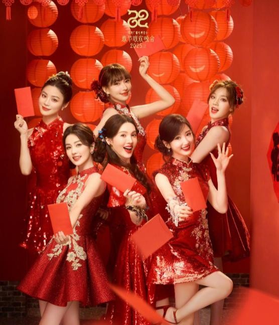 《春意红包》作为2025年春晚的一大亮点，无疑在视觉上给人以极大的享受。毛晓彤、