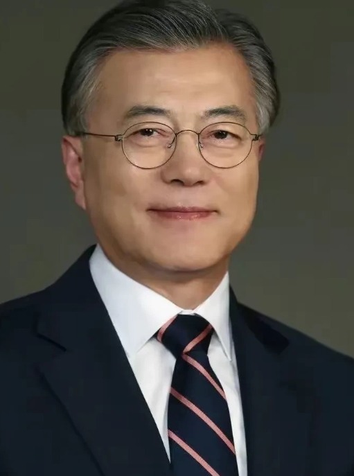 韩国总统文在寅，从2017年5月10号就任到2022年5月9号卸任。在任期间文在