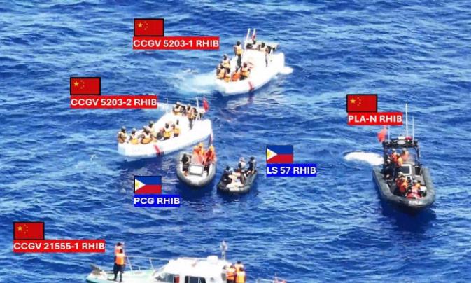 “中方要求菲方撤走在仁爱礁“非法”坐滩的军舰，避免持续破坏仁爱礁生态环境！”中国