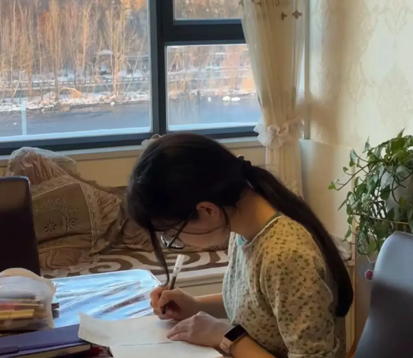 带了15年的初中数学，多年一直带初三毕业班，我想给家长说点实话…

数学是个很连