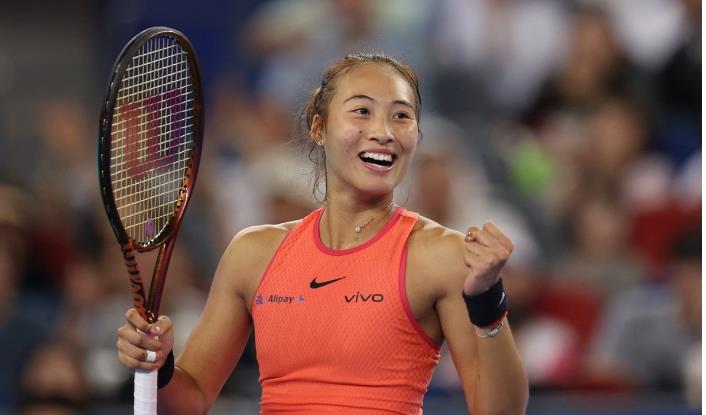 WTA500东京站次轮，郑钦文2-0内岛萌夏，7个没想到！

1、没想到，郑钦文