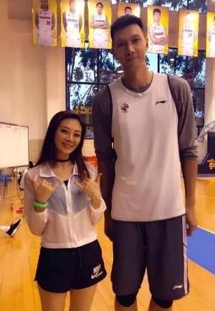 易建联“嫖娼”事件若属实，大胆预测，阿联未来大概率去向如下

1、考取教练资格，