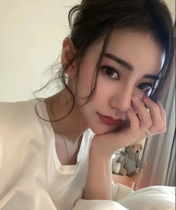 理性提问
如果你是马筱梅，你会容许自己老公心里有个亡妻吗
他得知前任去世，又是深