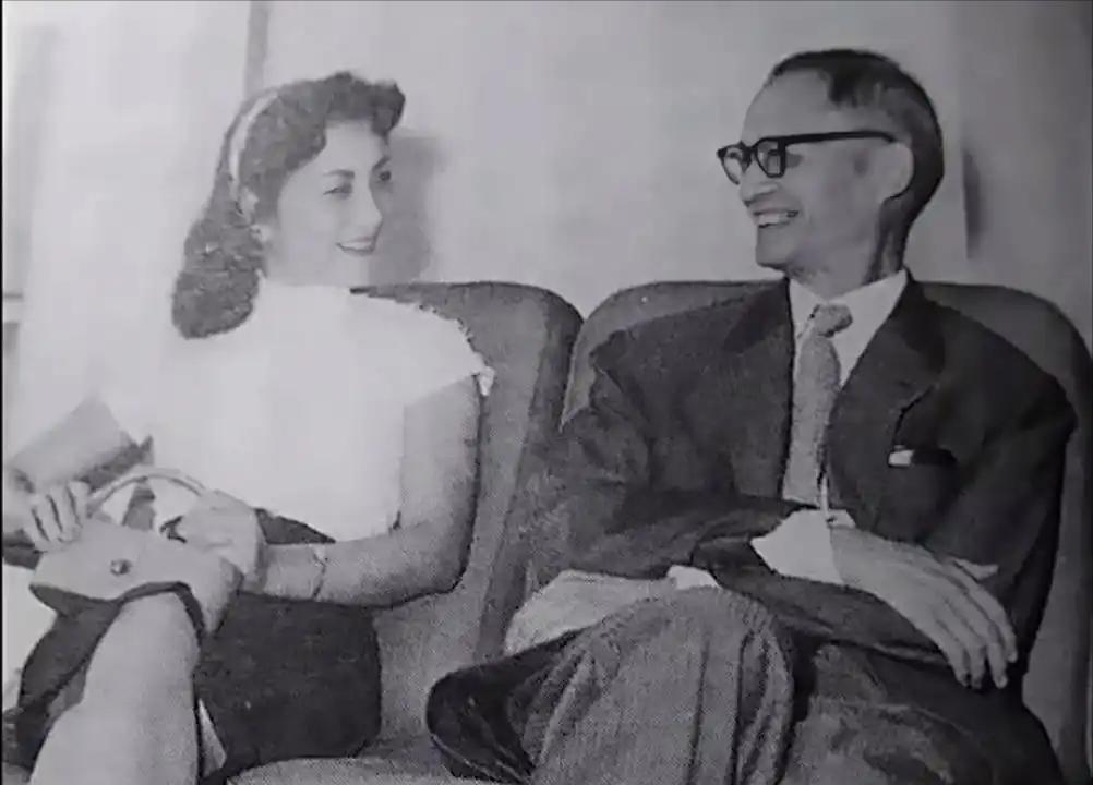 1928年，北大校长蒋梦麟提出和妻子离婚，妻子望着他说：“你会后悔的！”谁知蒋梦