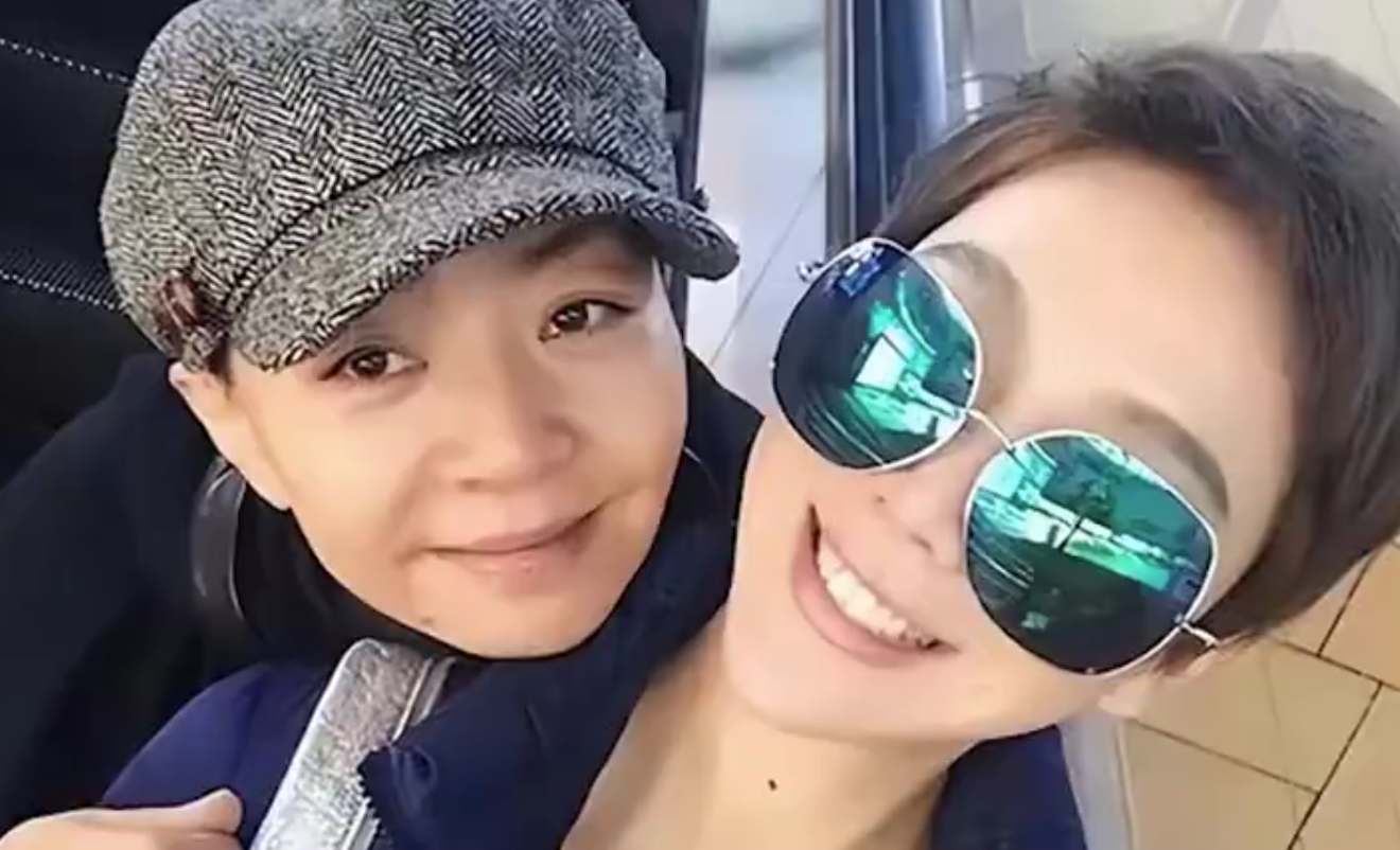 姜妍带男友参加宋丹丹生日聚会