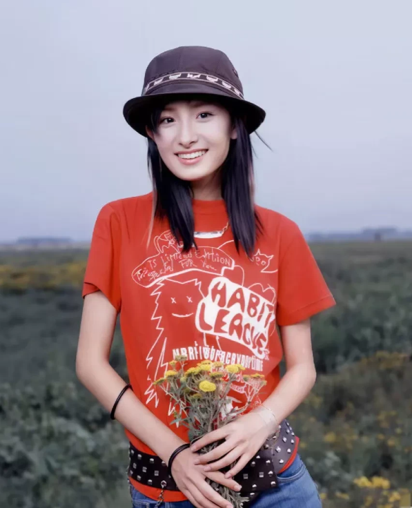 杨幂出道前做模特的照片，那时候的她看着很天然很舒服
