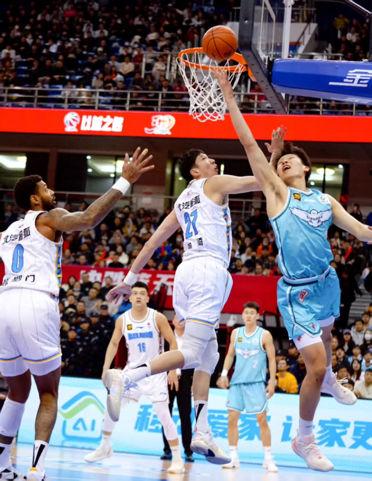 杨瀚森目前还打不动残血周琦，NBA前景不明