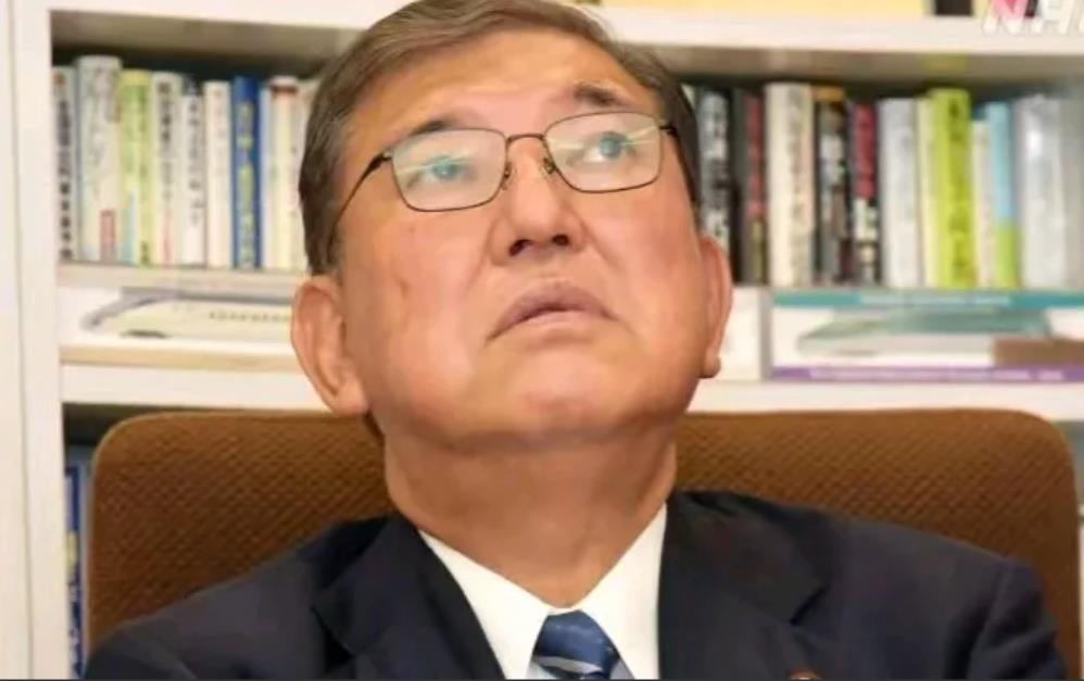 日本出来表态了！
日本首相表示，中国进行联合军事演习，日本对此高度关注，台海周边