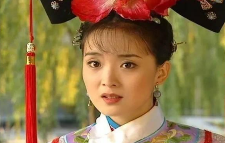 1996年王艳嫁给了大自己11岁的澳大利亚籍地产大亨王志才。年仅21岁的她，青春