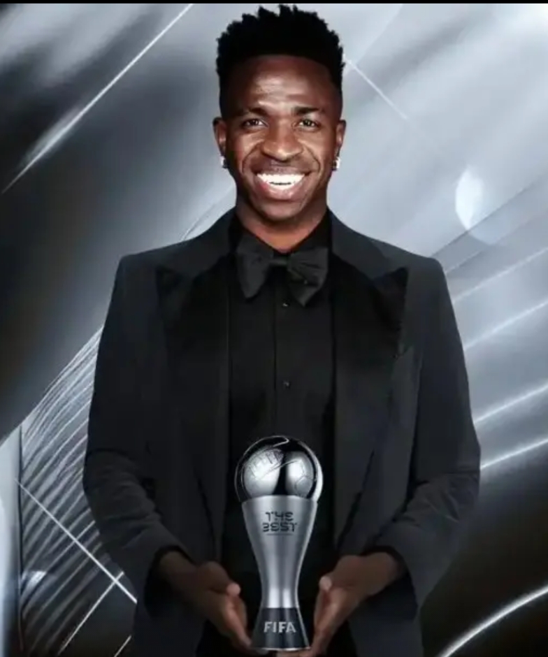 2024年12月18日凌晨FIFA年度各项最佳奖项结果如下：
男子足球年度最佳 