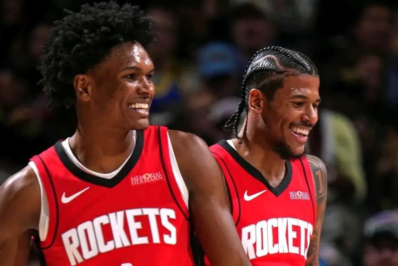 阿门汤普森绝对是防守小前锋最好的人选