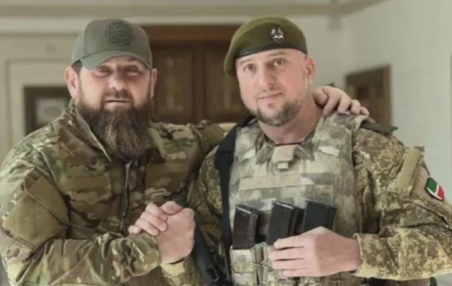 俄罗斯宣称已获特别军事行动胜利！

车臣“阿赫马特”特种部队指挥官阿劳迪诺夫少将