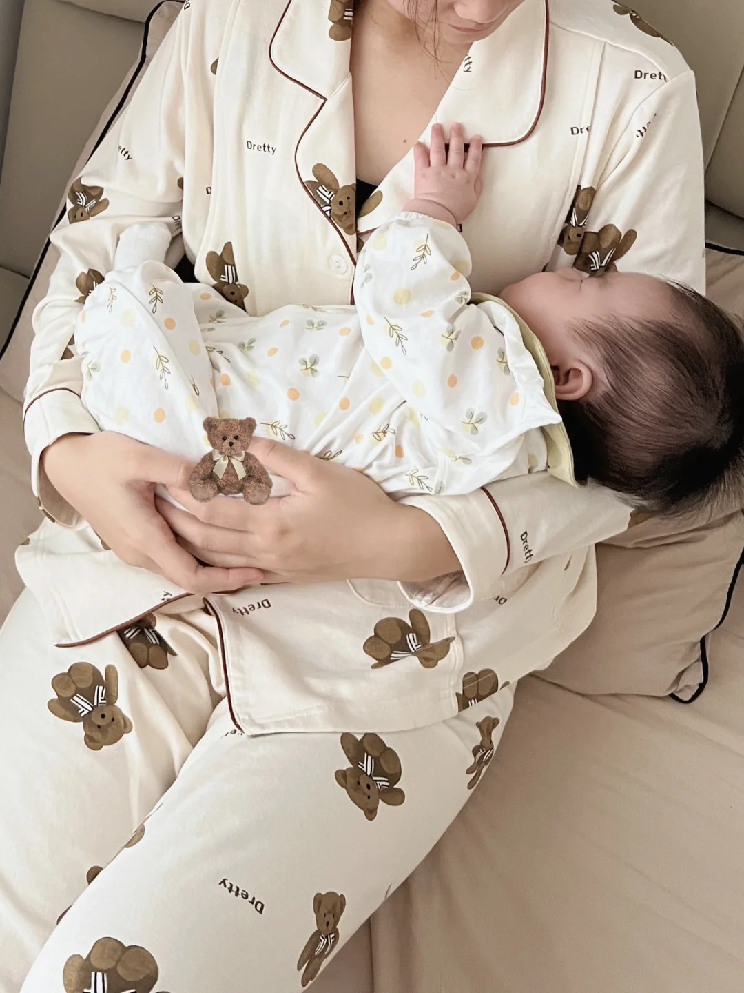 我是真的搞不懂，现在的女人生个孩子，怎么比古代皇后还讲究？

记得我们那会儿生孩