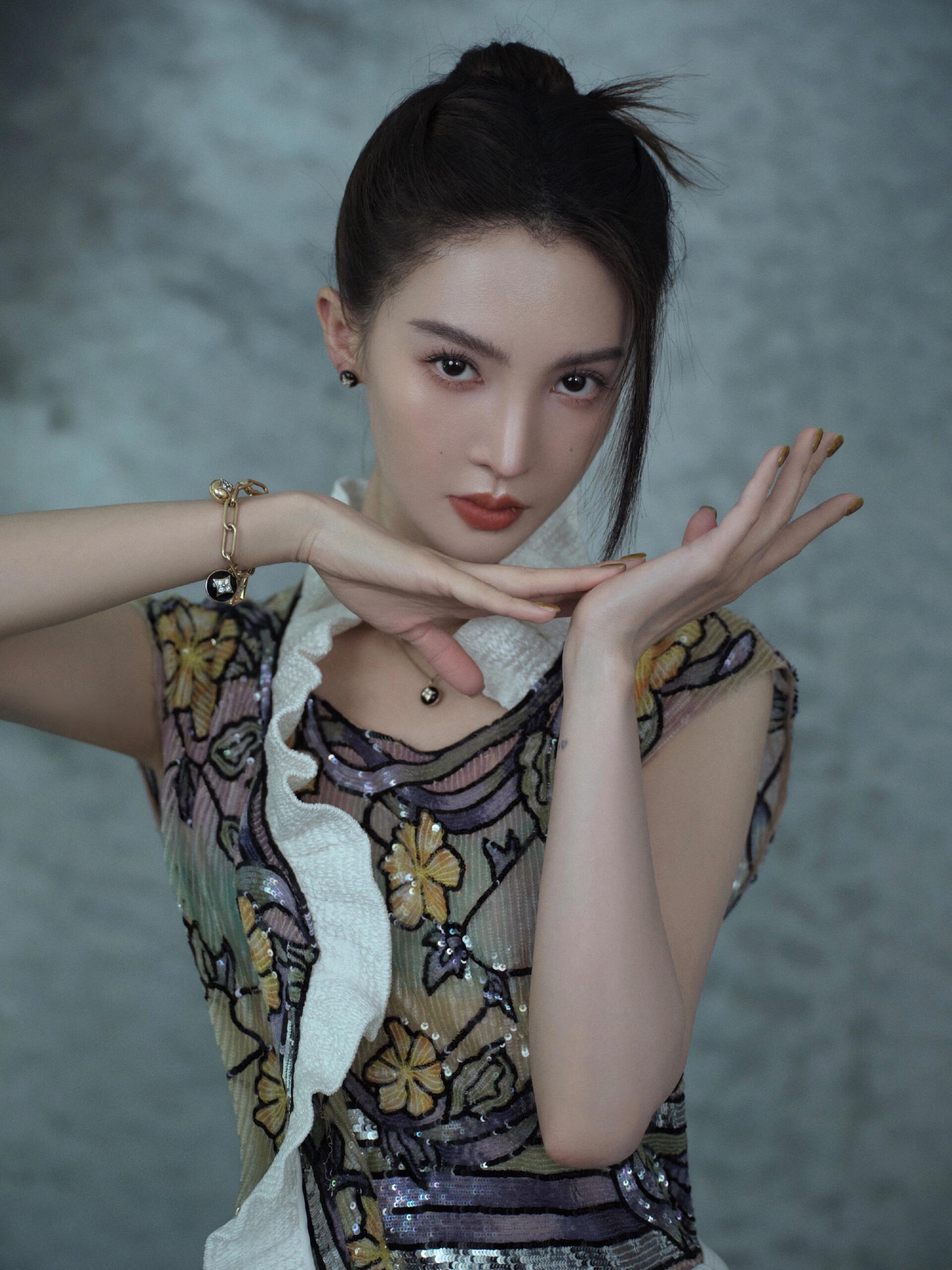 金晨——气质迷人
