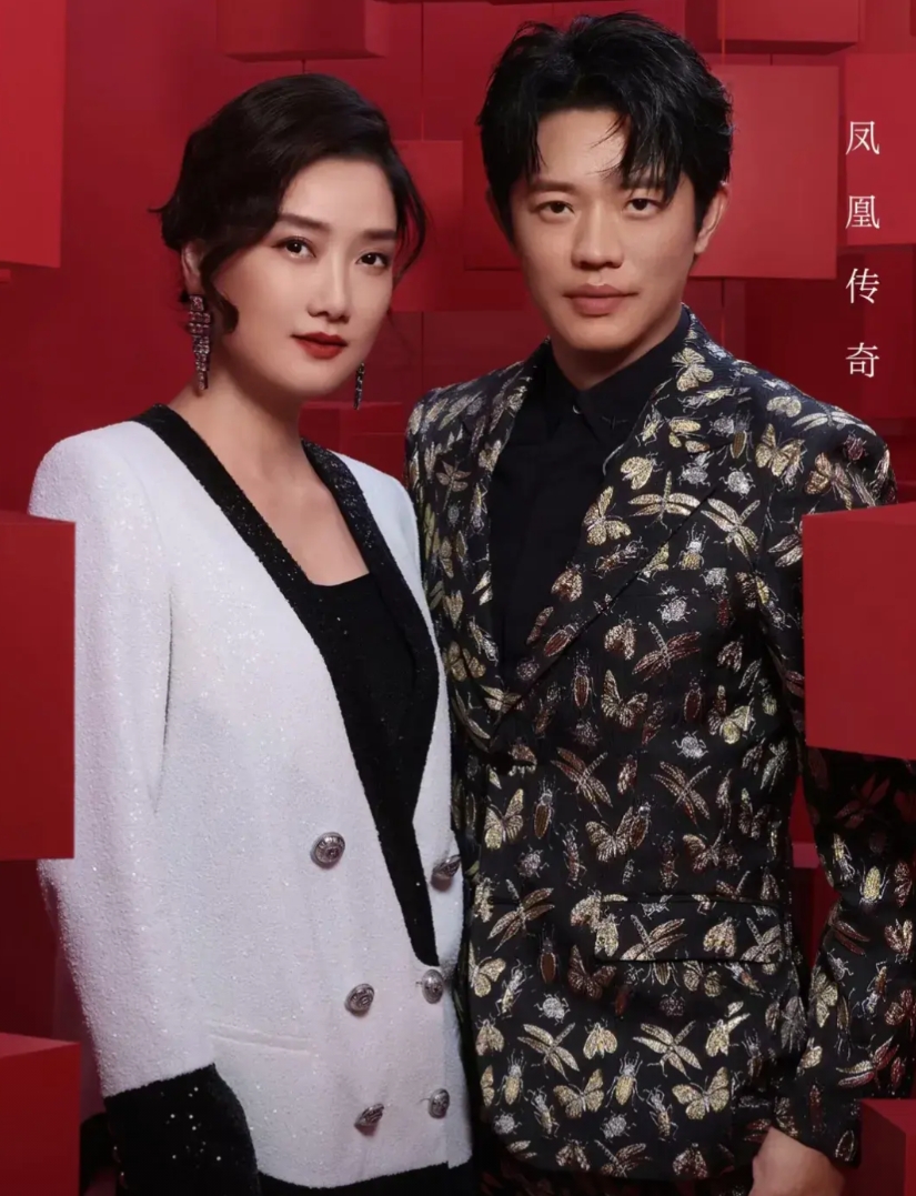 凤凰传奇9个冷知识

1、玲花是艺名，真名叫杨魏玲花，蒙古语中的意思是天上的云彩