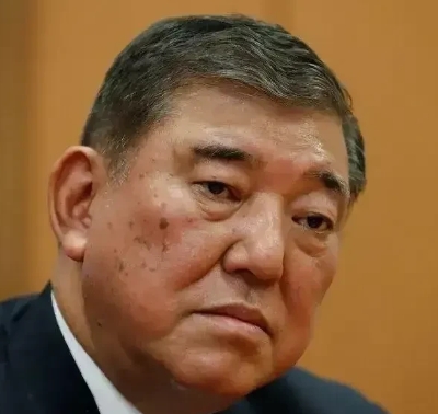 日本石破内阁集体辞职。背后就这1个真相：

你想自主，没门儿。

石破有理想有抱