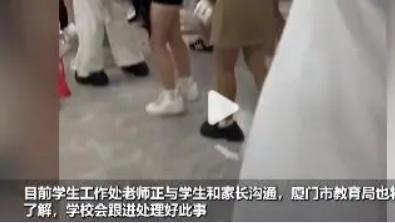 女生买两份饭拿6双筷子，算是偷窃吗？