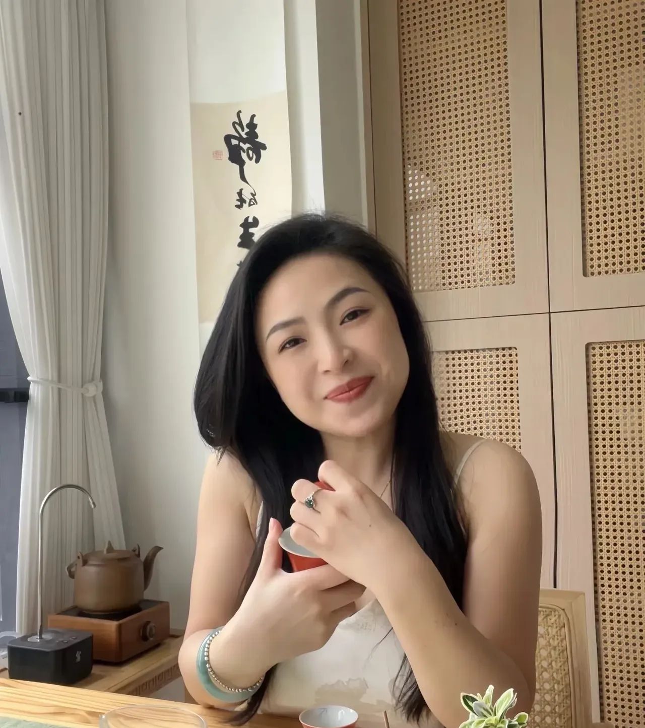 我哥二婚，我妈叫他找一个带儿子的，他说带女儿可以，带儿子的宁愿单着也不找，带女儿