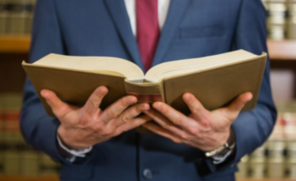 北京通州，夫妻俩闹离婚，约定孩子跟着谁，房产就归谁。离婚后女儿跟着妈妈，女子获得