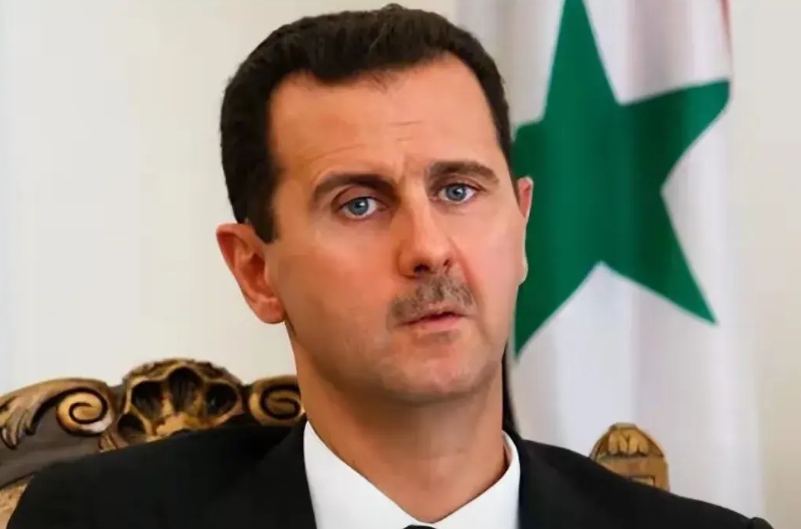 叙利亚成了现在这个乱样子，如果还想有未来，必须得做什么?
1，立即断绝与俄罗斯、