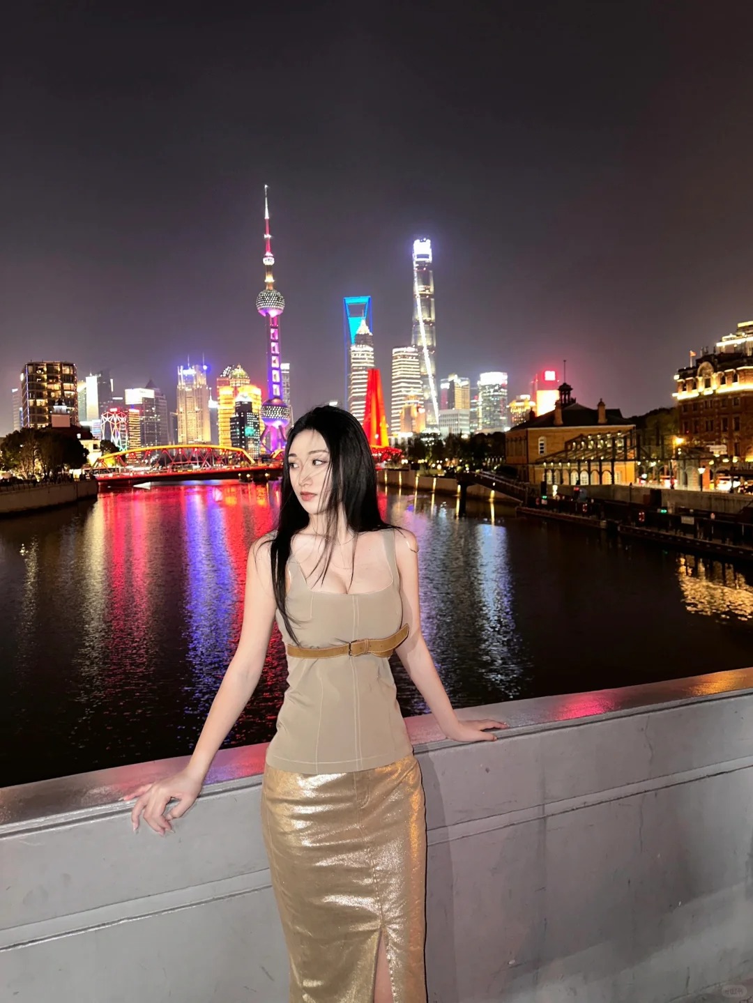 上海夜景打卡点
10点前去拍哦 很出片！