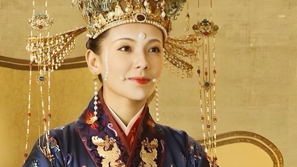 历史上的权力女性：美貌背后的黑暗面