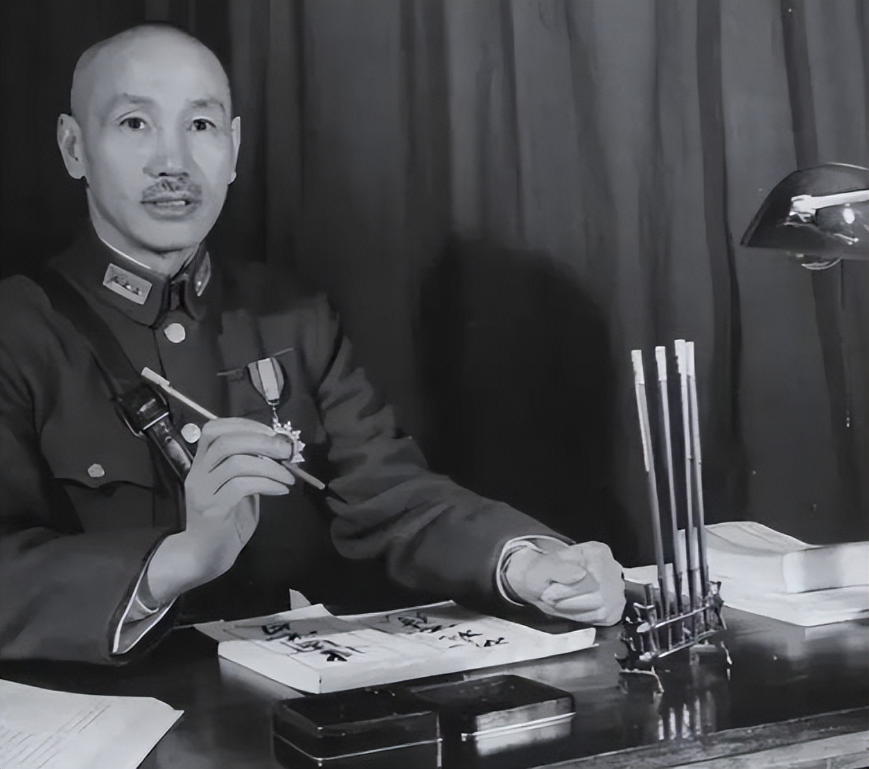 张振汉：从蒋介石爱将到红军长征同行者，最终选择共产党