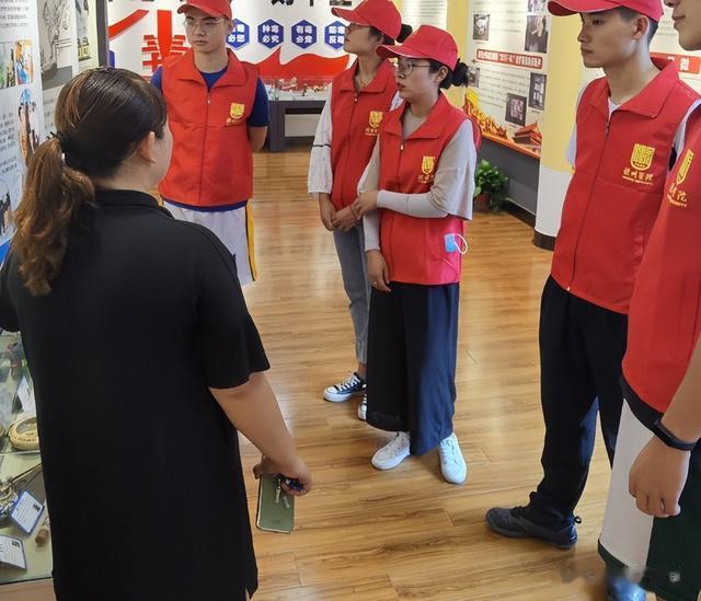 同样演“大姐大”,把雪迷宫练练和狂飙高叶放一起看,差距出来了(雪地迷宫)-第25张图片-九妖电影 同样演“大姐大”,把雪迷宫练练和狂飙高叶放一起看,差距出来了(雪地迷宫)-第25张图片-九妖电影