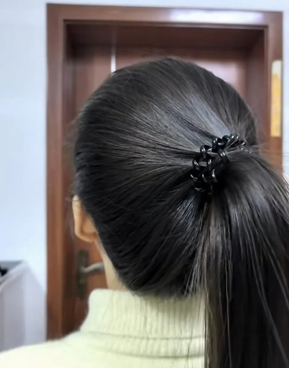 马尾辫和麻花辫~~~你觉得哪款好看？