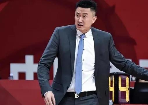 一战看出杜锋的水平有多高
1.重视比赛，当总决赛打，就用7人轮换死磕北京两套首发