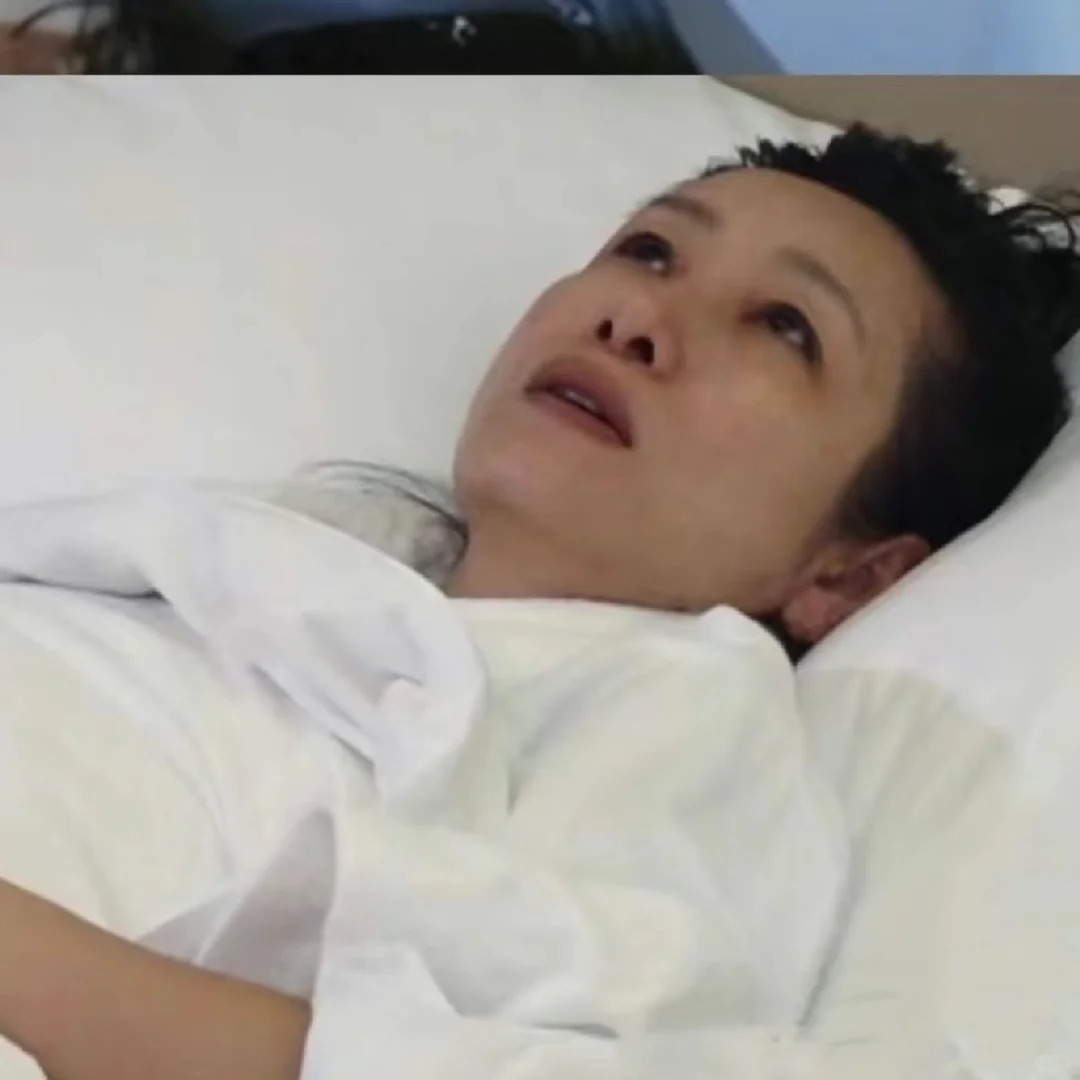 谁来救救她,我感觉她要碎了…
花少好友记第一期
凯丽姐作了一首四言诗
被昭昭提到