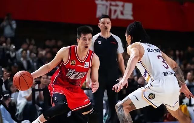 CBA二阶段积分榜分四档