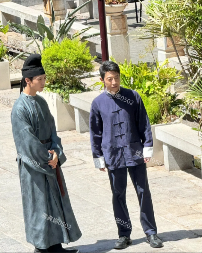 南昌偶遇撒贝宁和马天宇录节目，撒老师本人虽然个子不高黑黑瘦瘦但特别有气质，穿上中