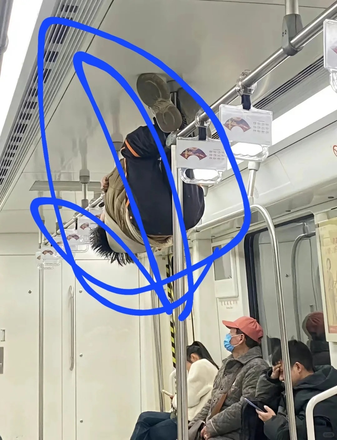 中国的佛落里达。长沙。
我早上起猛了
要上早八
但是我揉了揉眼睛
我以为我看错了