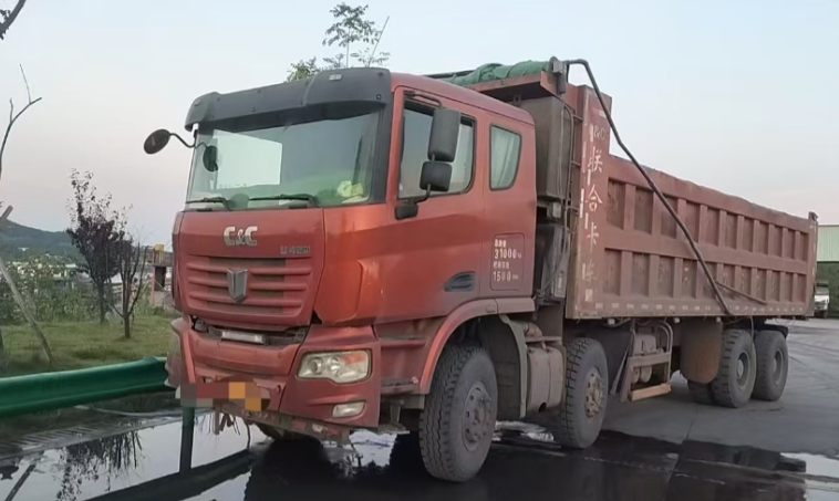 湖南株洲，男子买了辆卡车，很后悔，有规定，这种车，车货总重不能超过31吨，他的这