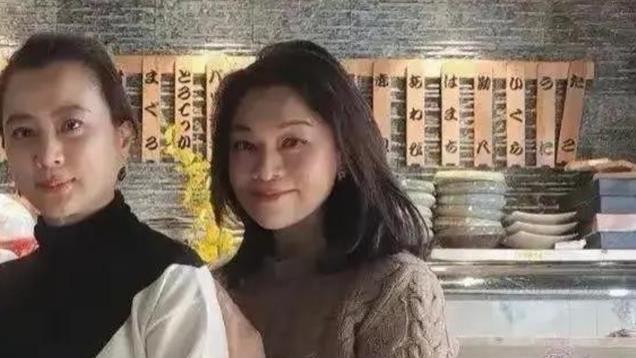 26岁与初恋离婚，34岁再嫁犹太富商分居15年，如今李玲玉还好吗？