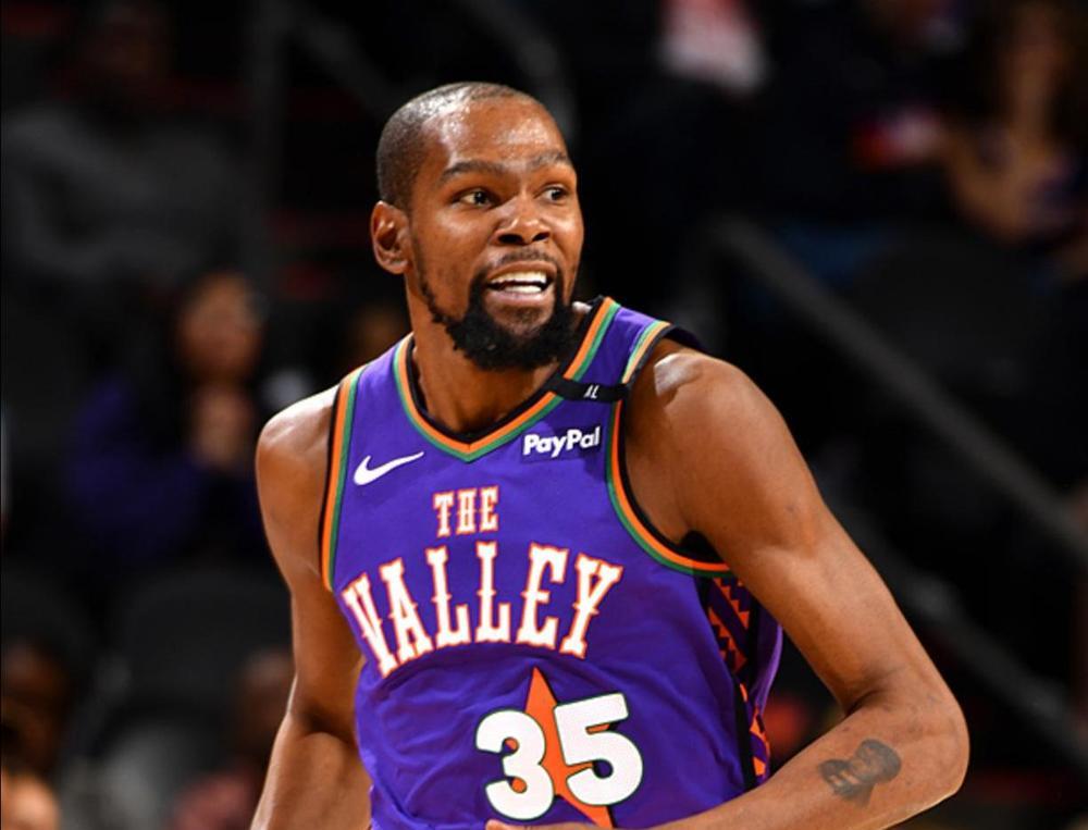 NBA发生的逆转不败战绩，太阳120:113黄蜂！
黄蜂真是开局给力，马威连得