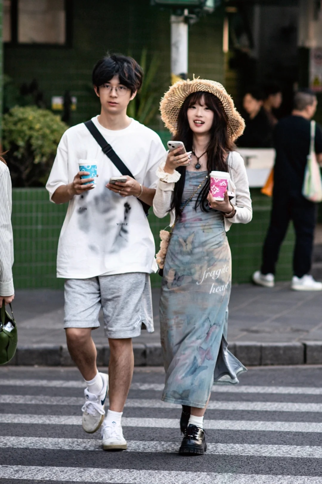 街拍｜初夏上海街头
第一次真正意义的扫街🌞