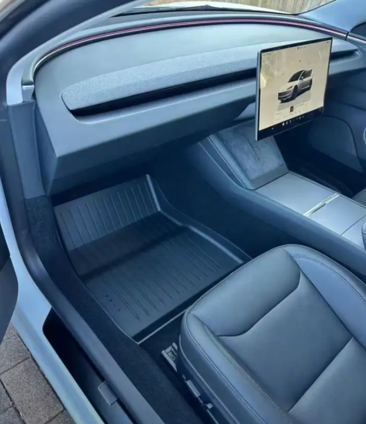 特斯拉推出无人驾驶出租车，然后不出意外股价跟着跌了。之前马斯克是先画饼，在延期，