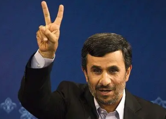 各位看出来了吗？
伊朗的内贾德回归之后，什么中东平头哥以色列，什么老美，统统不管