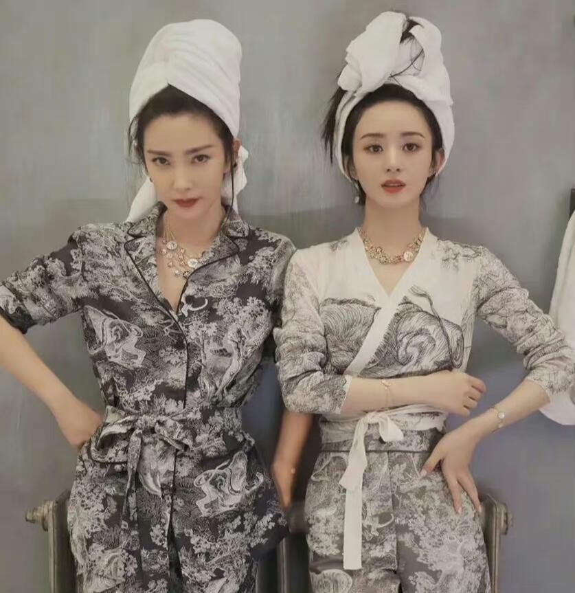 李冰冰，赵丽颖合影图片！