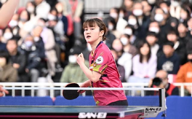 乒坛战报：伊藤美诚全锦赛惨败，早田希娜晋级决赛，平野美宇险胜出局