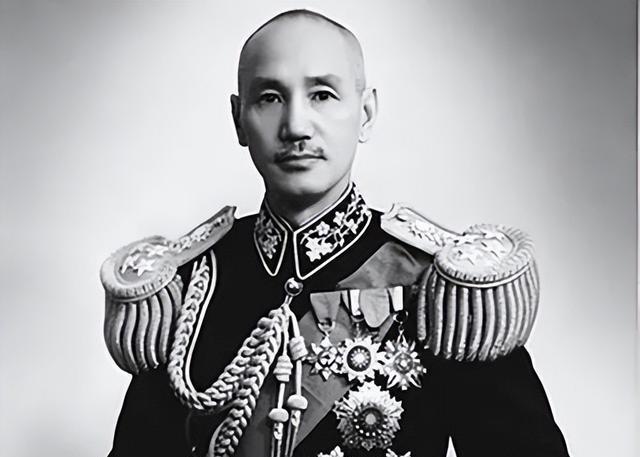 徐惠滋传奇，从俘虏到39军军长，邓小平慧眼识才