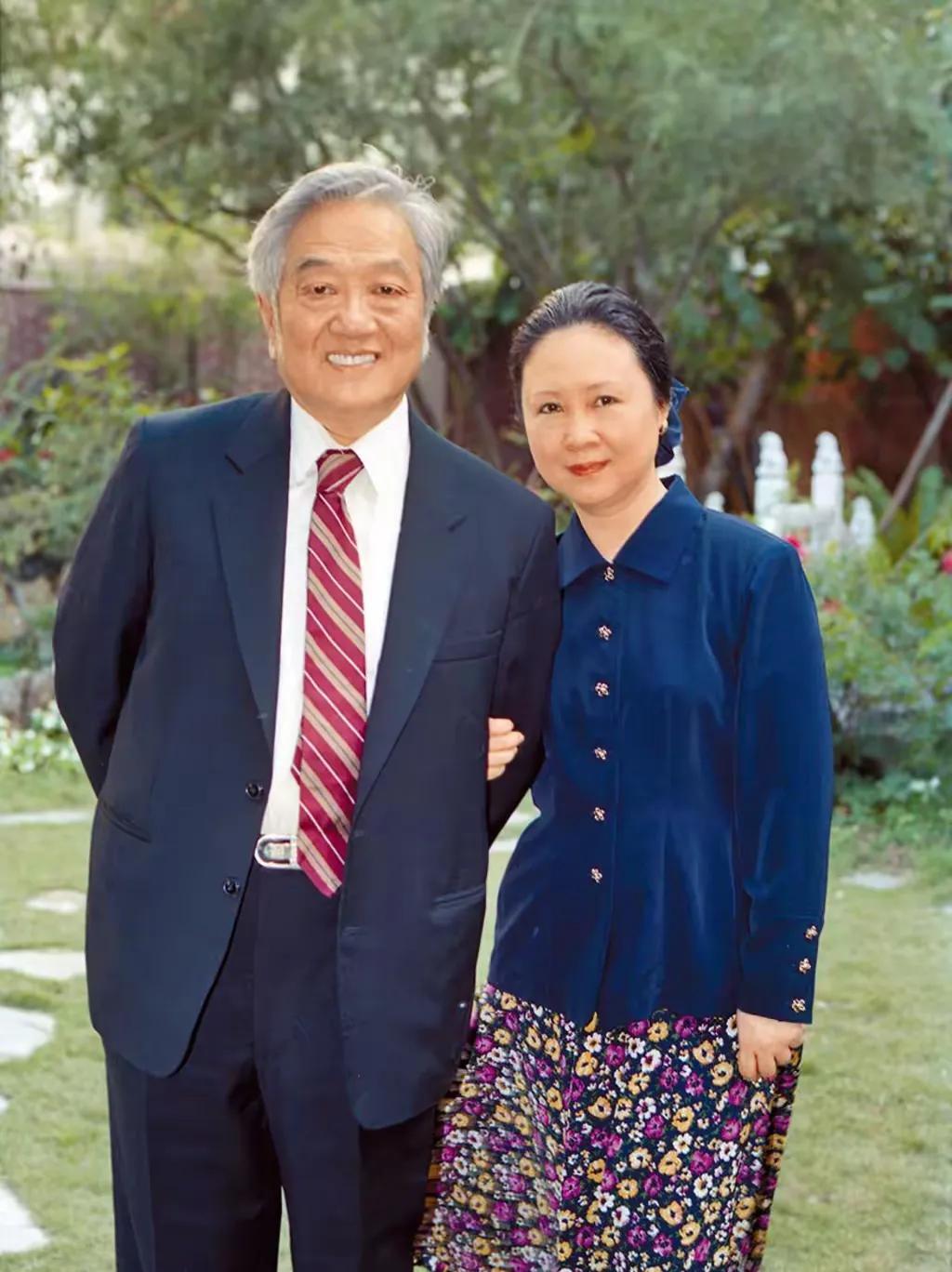 “死亡”无论何时，何种方法，始终是一个沉重的话题！
即使86岁的琼瑶阿姨选择“翩